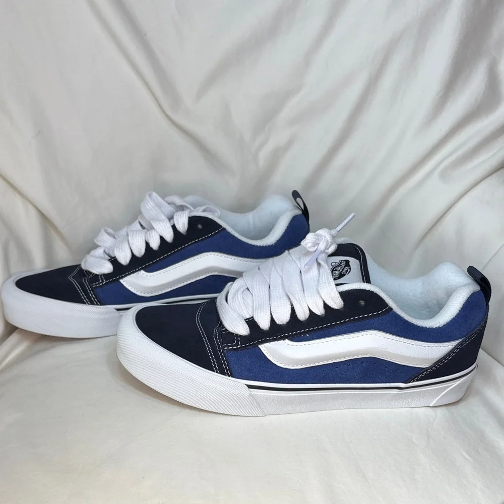 Vans Knu Skool Skate Shoe Navy True White Low-Top Sneakers - Picture 3 of 9